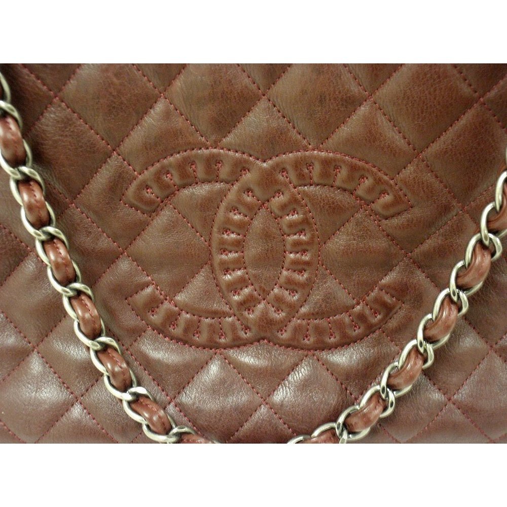 Authentic 2012 Chanel Istanbul Soft Caviar Tote Burgundy Leather Handbag - Picture 3 of 12